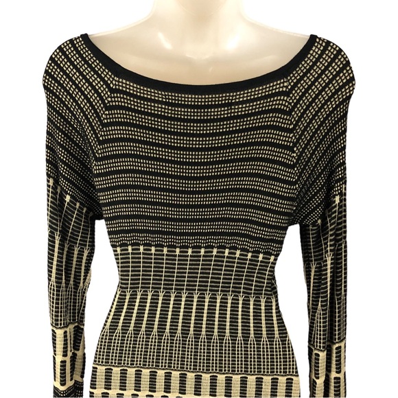 Women's Max Studio Multi Patterned Textured Black and Beige Dress. Size Medium. - Picture 4 of 13